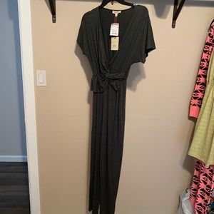 Gray short sleeve jump suit